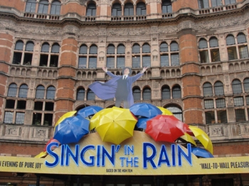 Singin in the Rain at West End Palace Theatre. Image Credit: Kathleen Horgan